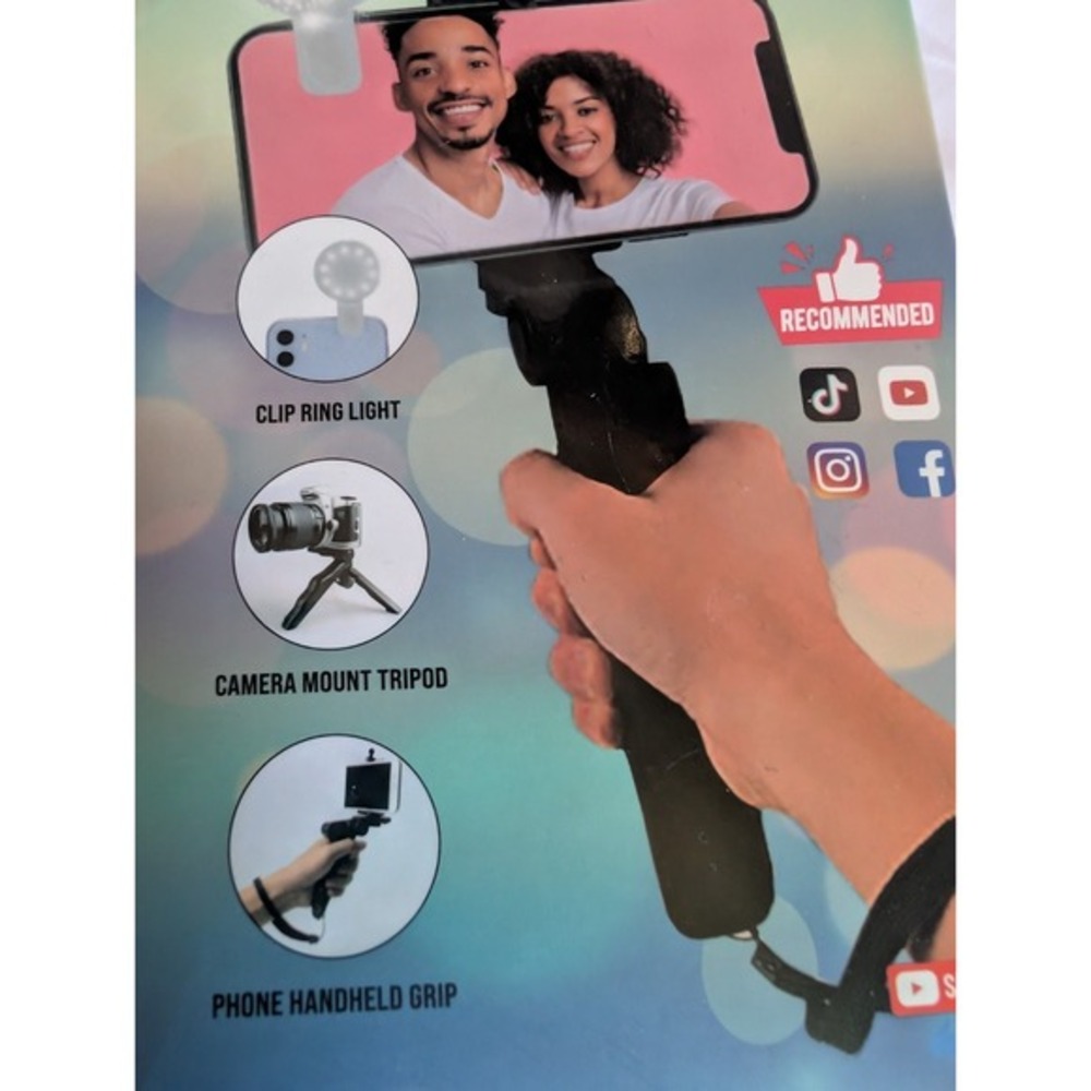 Studio Social Media Kit (3 in 1) Phone Clip + Tripod +‎ Clip on Ring Light